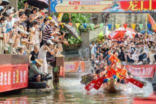 桑乔在多特出场6次仍未踢满全场，近4场均无进球或助攻